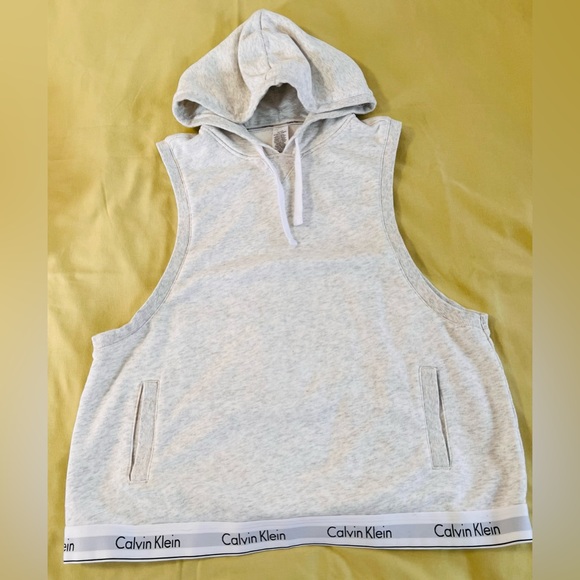 Calvin Klein Other - Calvin Klein sleepwear XL white & Gray